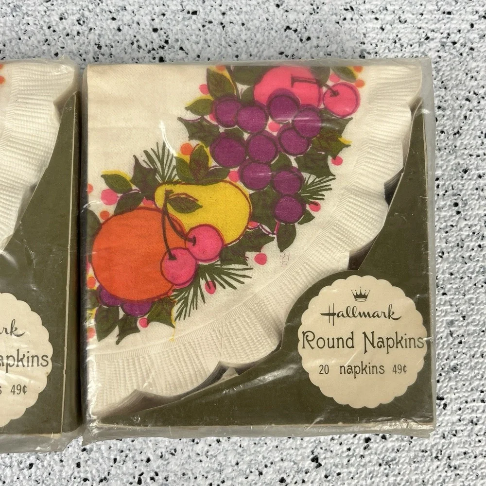 Hallmark Vintage Deadstock Round Paper Napkins Fruit Print 9.5